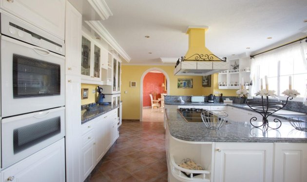 Resale - Villa de Lujo - La Nucía - Coloma