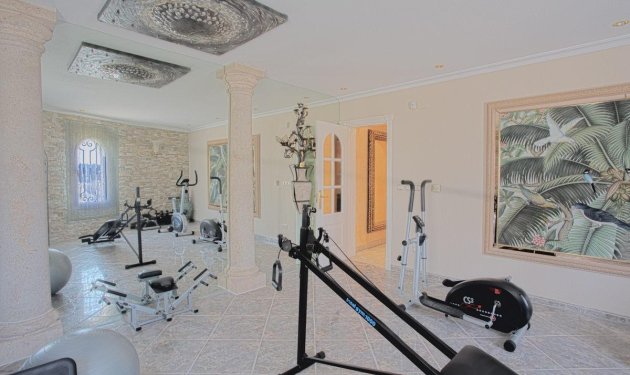 Resale - Villa de Lujo - La Nucía - Coloma