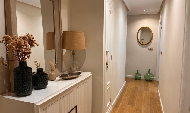 Resale - Apartamento - Elche - Center