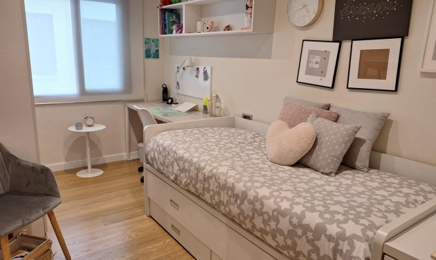 Resale - Apartamento - Elche - Center