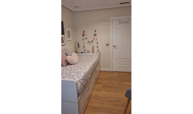 Resale - Apartamento - Elche - Center