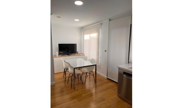 Resale - Apartamento - Elche - Center