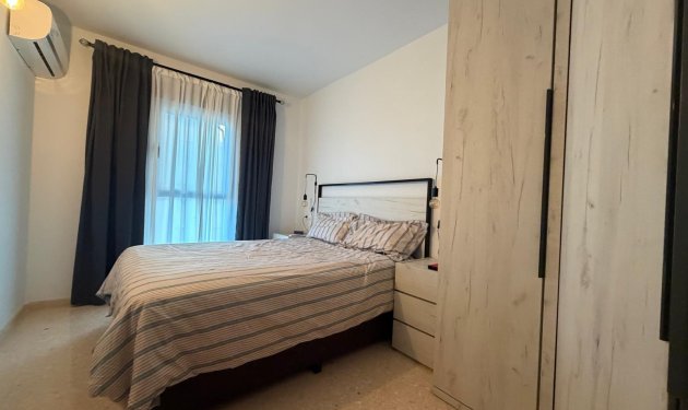 Resale - Piso - Elche - Zona Deportiva-Nuevo Altabix