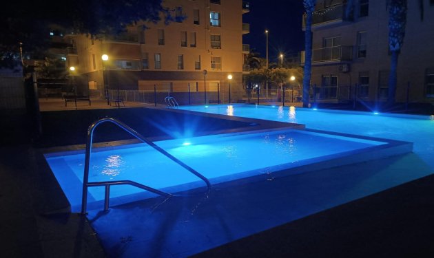 Resale - Piso - Elche - Zona Deportiva-Nuevo Altabix