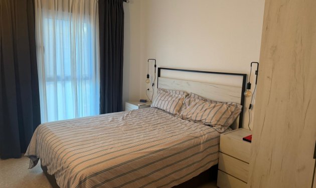 Resale - Piso - Elche - Zona Deportiva-Nuevo Altabix