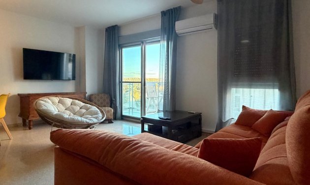 Resale - Piso - Elche - Zona Deportiva-Nuevo Altabix