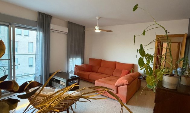 Resale - Piso - Elche - Zona Deportiva-Nuevo Altabix