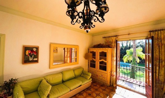 Resale - Finca rústica - Novelda - SERRETA