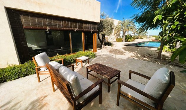 Resale - Chalet - Elche Pedanías - Valverde