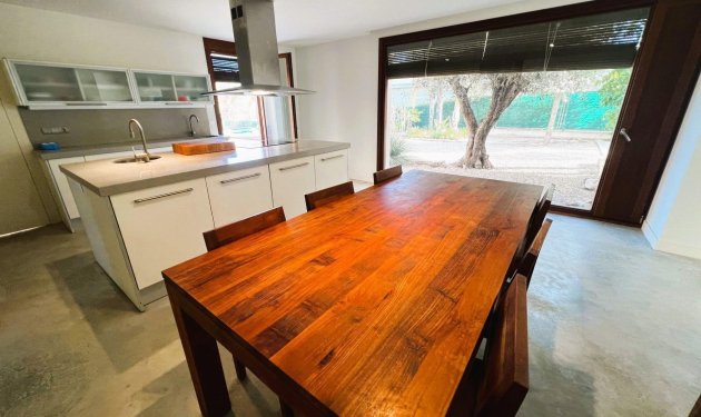 Resale - Chalet - Elche Pedanías - Valverde