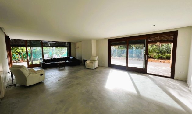 Resale - Chalet - Elche Pedanías - Valverde