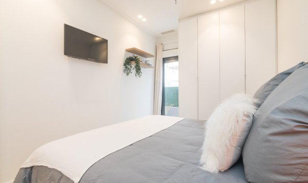 Resale - Planta baja - Elche - Travalón