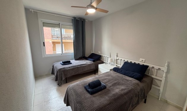 Resale - Piso - Torrevieja - Playa de los Naufragos