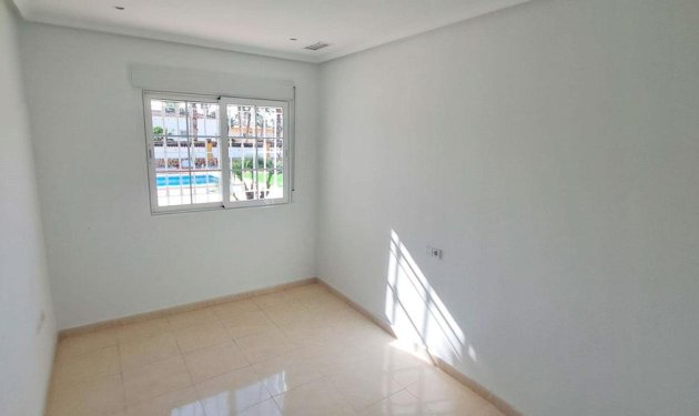 Odsprzedaż - Villa - Catral