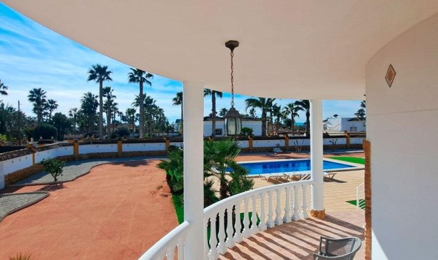 Odsprzedaż - Villa - Catral