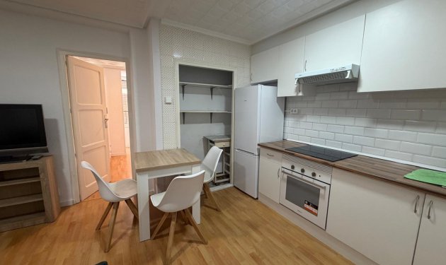 Long Term Rental - Piso - Elche - Reina Victoria-Miguel Hernández