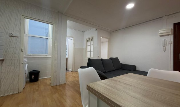 Long Term Rental - Piso - Elche - Reina Victoria-Miguel Hernández