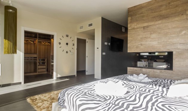 Herverkoop - Villa de Lujo - San Fulgencio