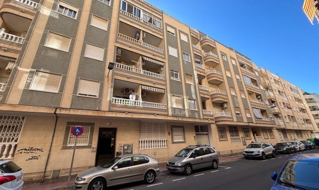 Resale - Piso - Torrevieja - Playa del Cura