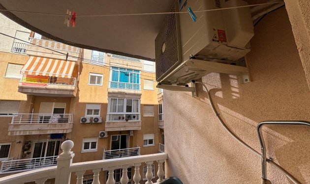 Resale - Piso - Torrevieja - Playa del Cura