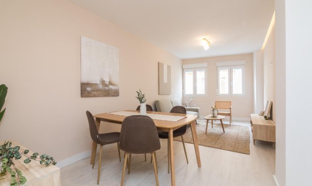 Long Term Rental - Piso - Elche - Centro