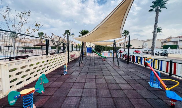 Resale - Chalet - Gran alacant - Avda. mediterraneo