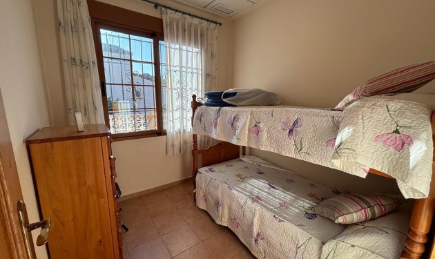 Resale - Chalet - Orihuela Costa - Punta Prima