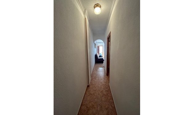Resale - Apartamento - Torrevieja - Centro