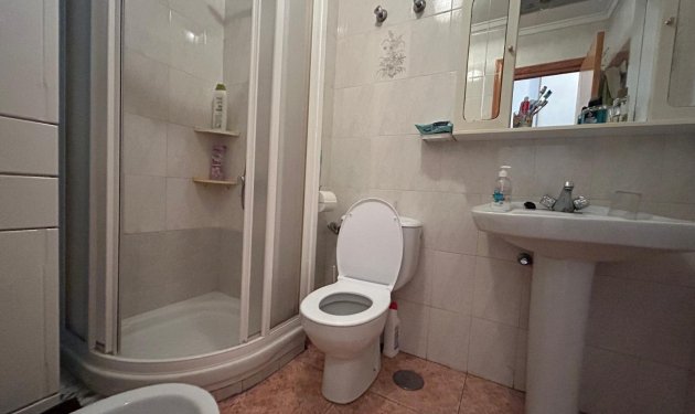 Resale - Apartamento - Torrevieja - Centro