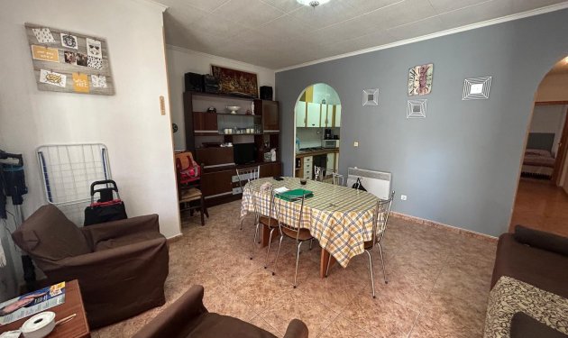 Resale - Apartamento - Torrevieja - Centro