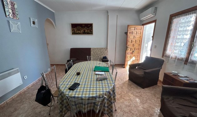 Resale - Apartamento - Torrevieja - Centro