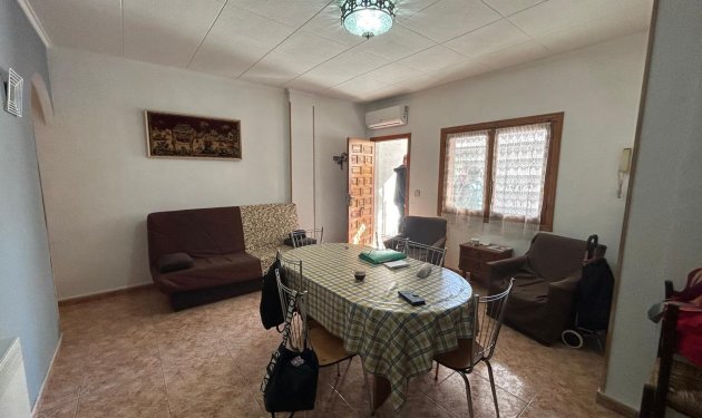 Resale - Apartamento - Torrevieja - Centro