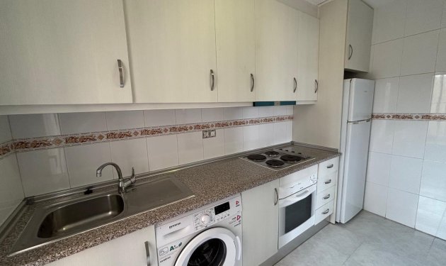 Resale - Bungalow - Torrevieja - La Siesta - El Salado - Torreta