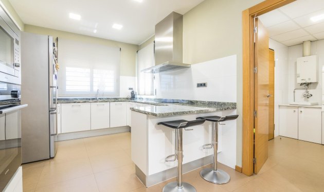 Resale - Villa de Lujo - Peña las aguilas - Peña de Las Águilas