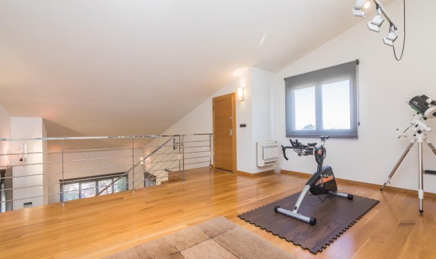 Resale - Villa de Lujo - Peña las aguilas - Peña de Las Águilas