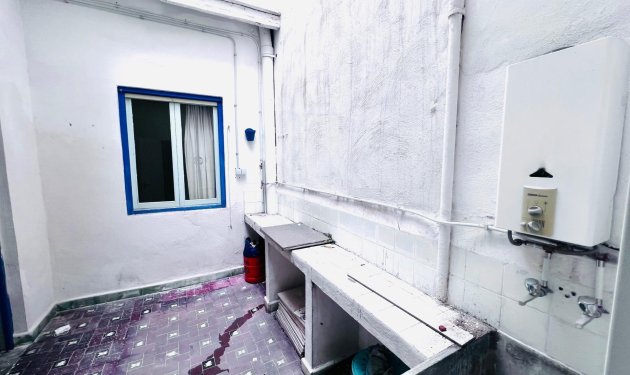 Resale - Edificio - Santa Pola - Playa Levante