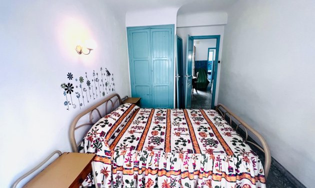 Resale - Edificio - Santa Pola - Playa Levante