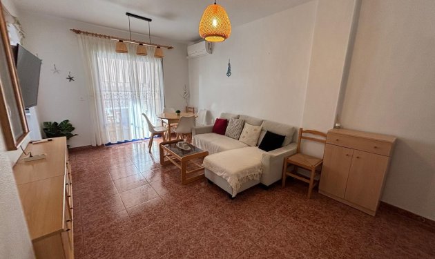 Resale - Apartamento - Torrevieja - Playa de los Locos