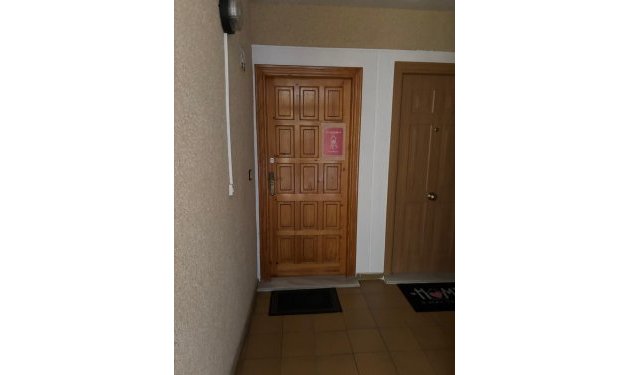 Resale - Apartamento - Torrevieja - Playa de los Locos