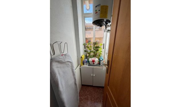 Resale - Apartamento - Torrevieja - Playa de los Locos