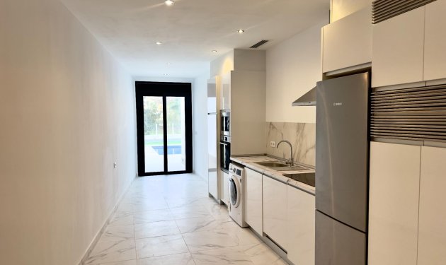 Resale - Villa de Lujo - Rojales - La Marquesa