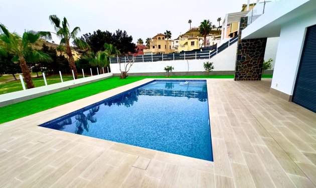 Resale - Villa de Lujo - Rojales - La Marquesa