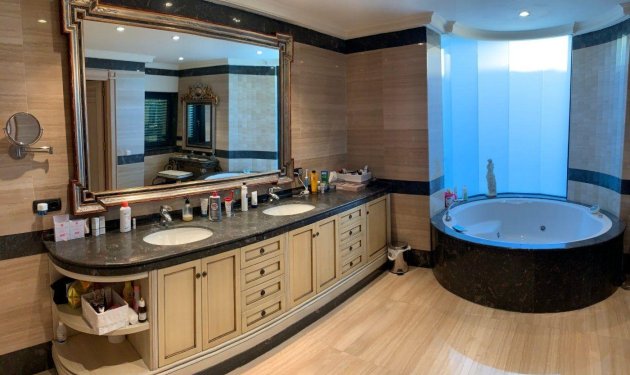 Resale - Chalet - Alicante - Playa de San Juan