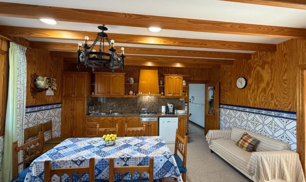 Resale - Chalet - Elche Pedanías - Valverde