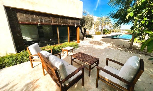 Resale - Chalet - Elche Pedanías - Valverde