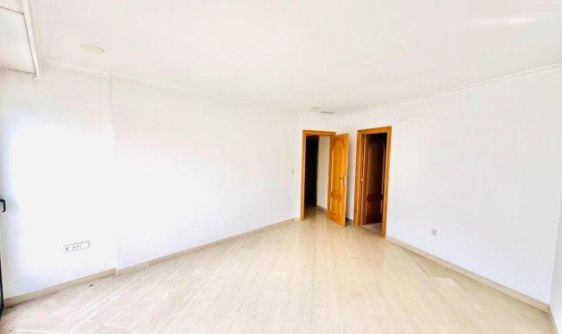 Resale - Piso - Elche - Centro