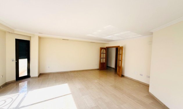 Resale - Piso - Elche - Centro