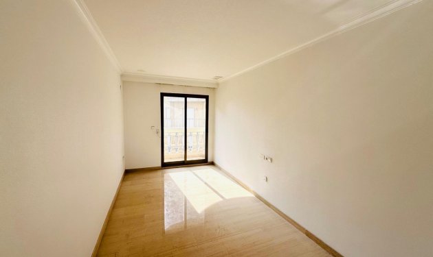 Resale - Piso - Elche - Centro