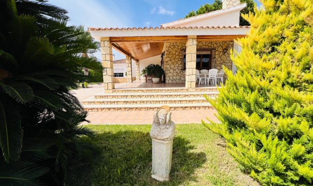 Resale - Chalet - Elche Pedanías - Maitino-Perleta