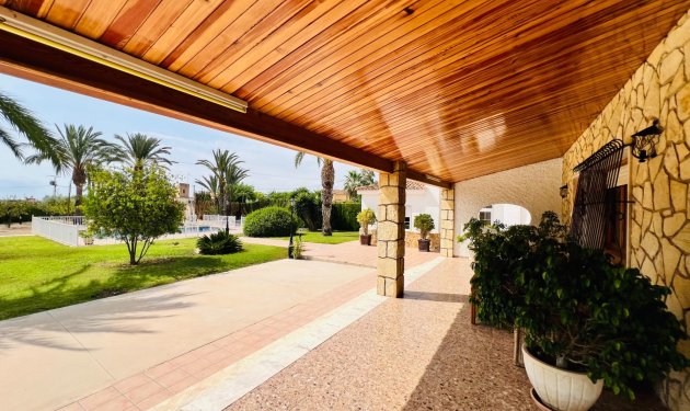 Resale - Chalet - Elche Pedanías - Maitino-Perleta